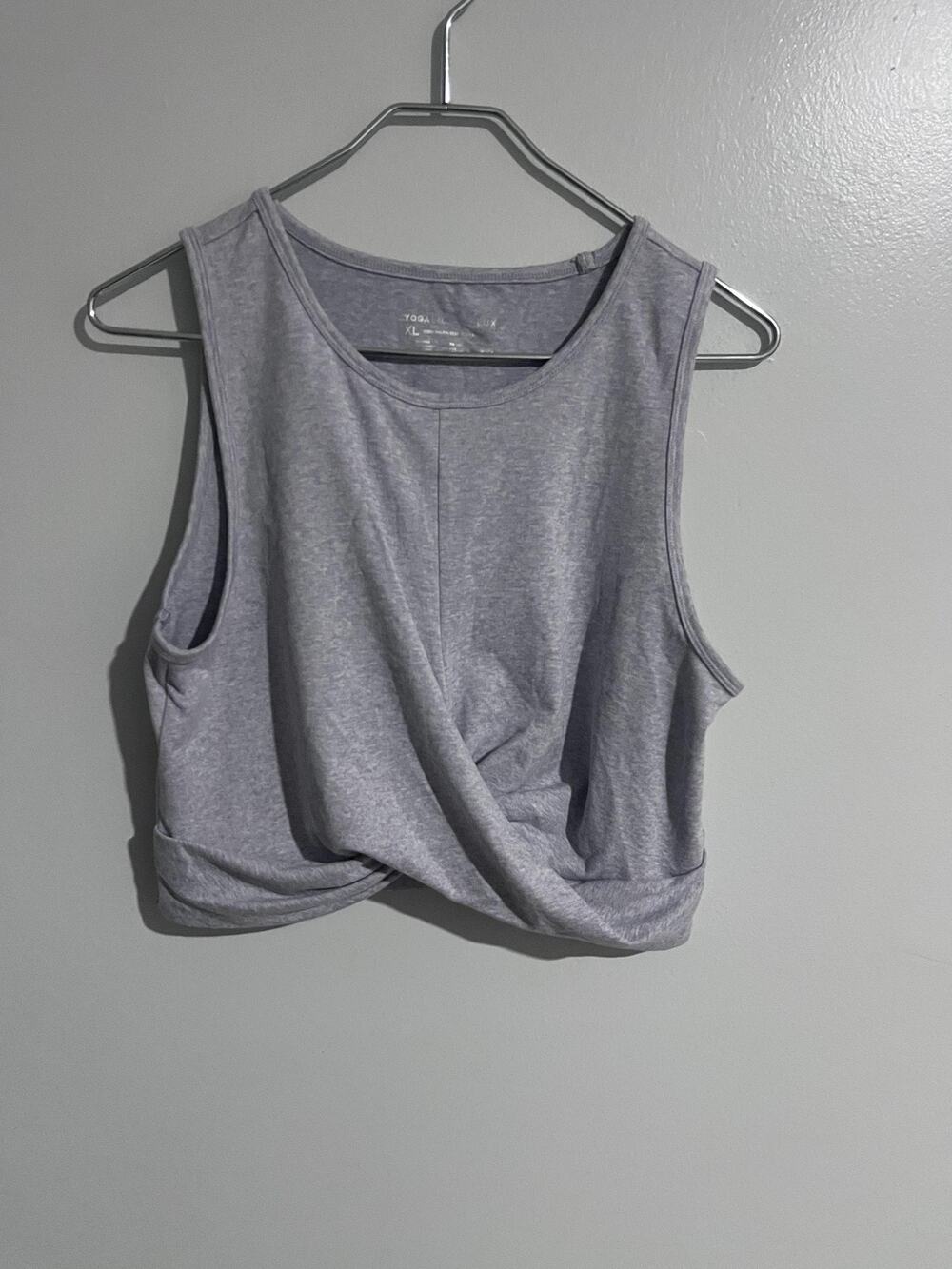 YOGALICIOUS LUX Tank Womens XL Gray Cropped Pockets Tagless Stretch Yoga Light